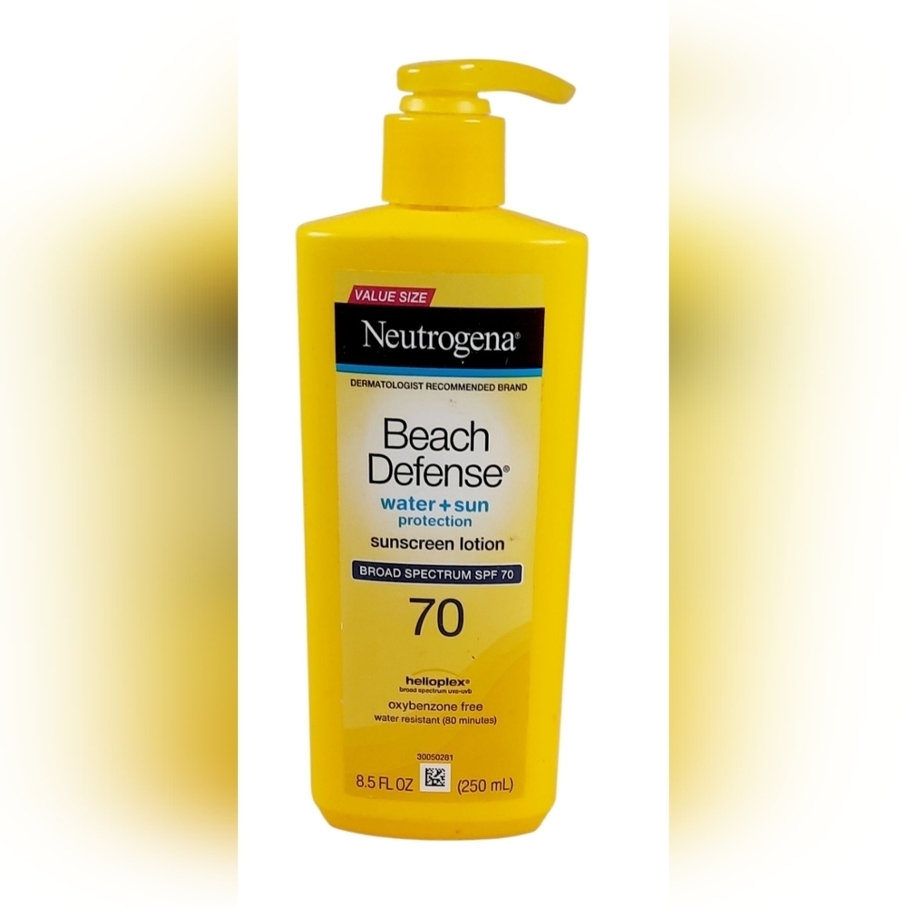 Neutrogena Beach Defense SPF 70 Sunscreen Lotion, Oil-Free, 8.5 oz